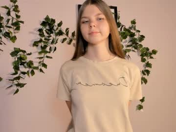 girl
        janicereeves cam image #112504