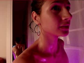 girl
        evatango cam image #14103