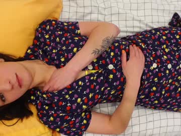 girl
        olive_fox cam image #81891