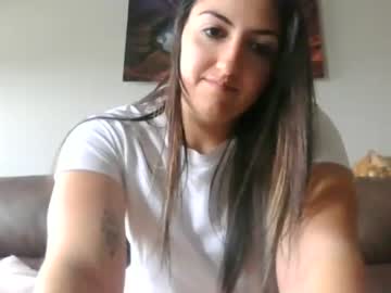 girl
        lynn1717 cam image #37453
