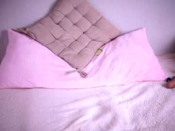 girl
        pussylovekate cam image #25864