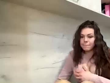 girl
        jodeesolarz cam image #76976