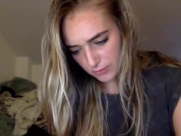 couple
        herulesshemoans cam image #24171