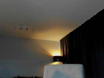 girl
        femdomheels cam image #65938
