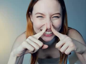 girl
        quennaedger cam image #218771