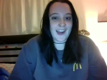girl
        shadoe_slut cam image #38005