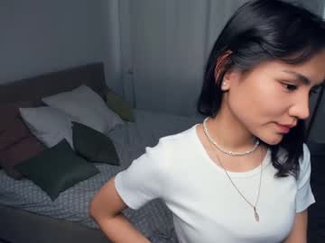 girl
        stacyhass cam image #167367