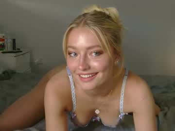girl
        giselleflexible cam image #235400
