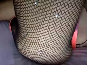 girl
        sweet_bottom69 cam image #111445