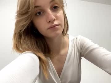 girl
        judepluid cam image #34991