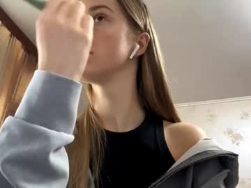 girl
        lindseysimco cam image #43362