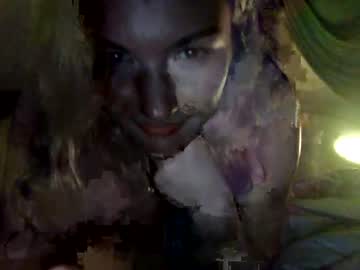 girl
        steviemaexoxo cam image #55216