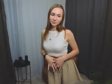 girl
        noreenhickory cam image #170987