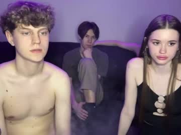 couple
        hotcouplebaby342 cam image #27000