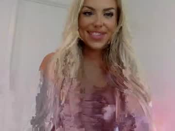 girl
        chloeraye cam image #130366