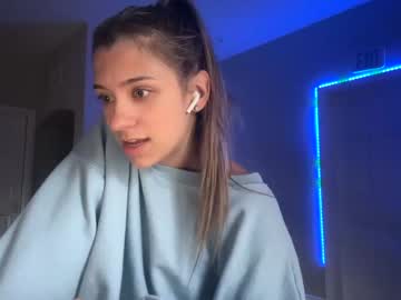 girl
        ameliarustova cam image #86837