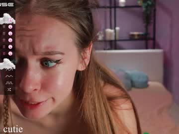 girl
        aleksa_cutie cam image #51359