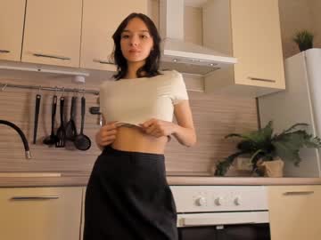 girl
        aimeerogers cam image #70944