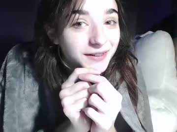 girl
        rawbay cam image #35521