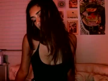 girl
        honeybear00 cam image #53521