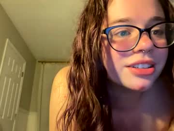 girl
        krissykream69 cam image #164364