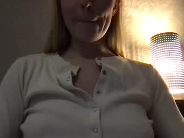 girl
        honeynymph cam image #235837