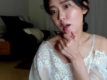 girl
        maybenanako cam image #5639