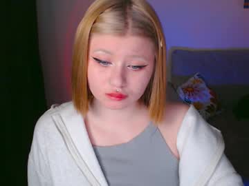 girl
        loraloveu cam image #236385