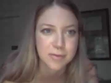 girl
        molly_witha_chancexo cam image #91106