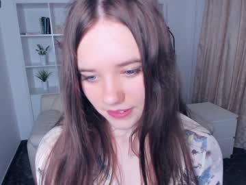 girl
        kristi_zenn cam image #137253