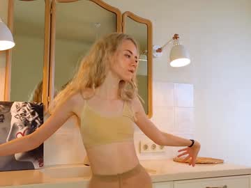 girl
        but_not_for_freeeeee cam image #213358