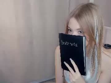 girl
        afragrandya cam image #248154