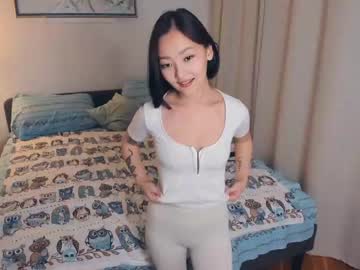 girl
        refined_style cam image #82076