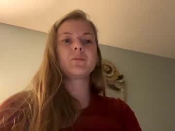 girl
        biigbb cam image #25563