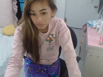 girl
        kristyislove cam image #97907
