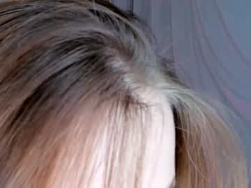 girl
        brittgoodie cam image #140690
