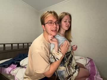 couple
        shyprinces cam image #157040