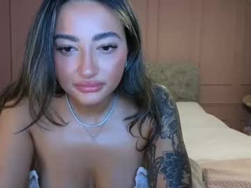 girl
        prettyj1995 cam image #229096