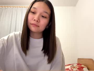 girl
        oracowee cam image #259342