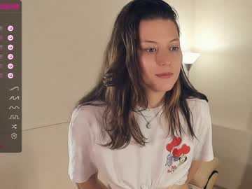 girl
        florra_loves cam image #96817