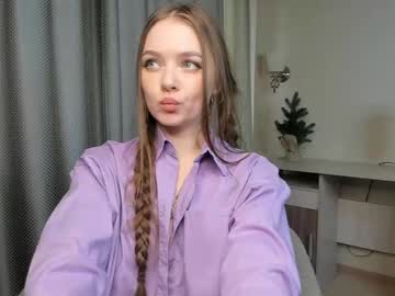 girl
        maxinebickham cam image #258305