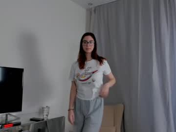 girl
        deborahpopes cam image #58743