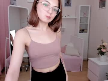 girl
        leksi_elmers cam image #43470
