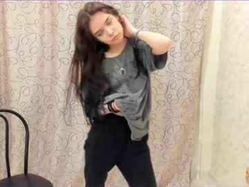 girl
        trendsetter_girl cam image #109625