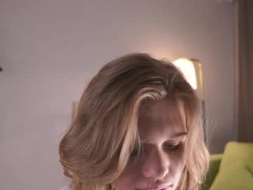 girl
        jenniferrakow cam image #83446