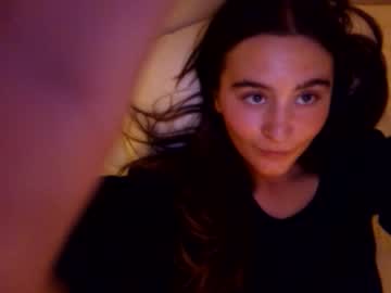 girl
        freakylittlebitch69 cam image #36497