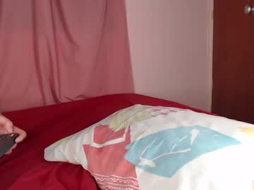 couple
        tyler_y_luna cam image #198893