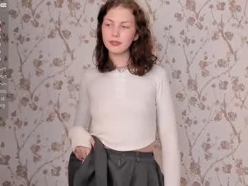 girl
        verybea cam image #112667