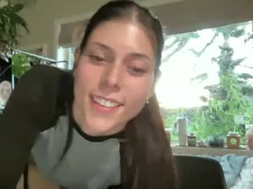 girl
        juiceyg cam image #168040