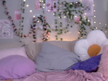 girl
        caramelangels cam image #21713